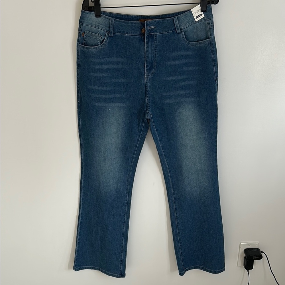 Judy Blue Mid Rise Boot Cut Jeans